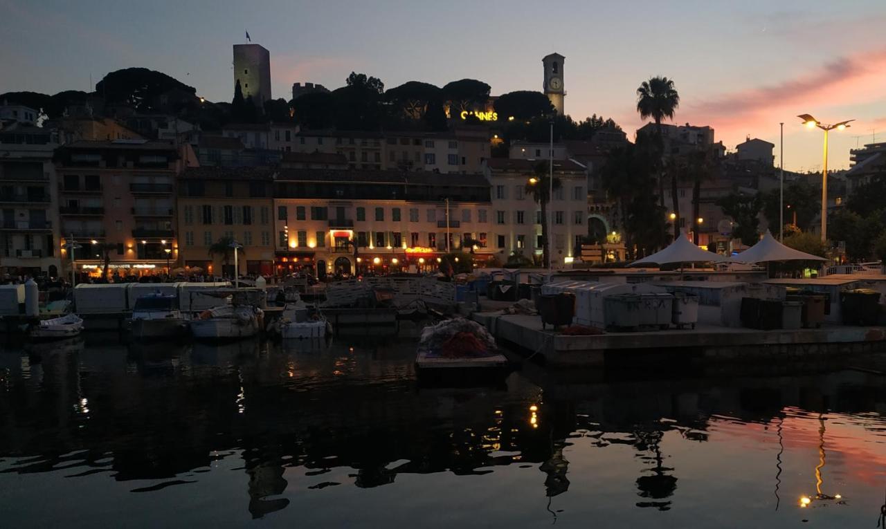 Beau meublé 3 pièces 60 m² Cannes Le Suquet Esterno foto